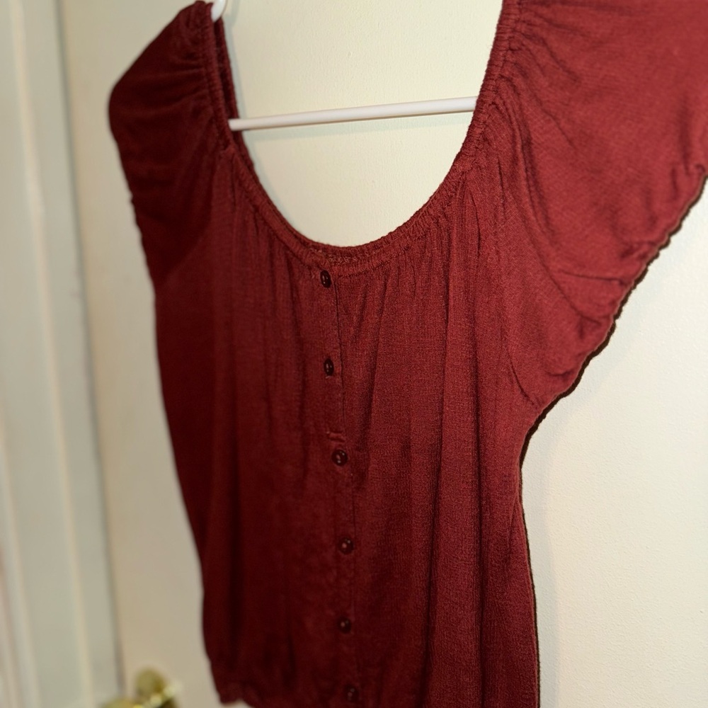 Aeropostale | Maroon Button-Up Blouse | Crop Top | Sexy & Chic | Never Worn